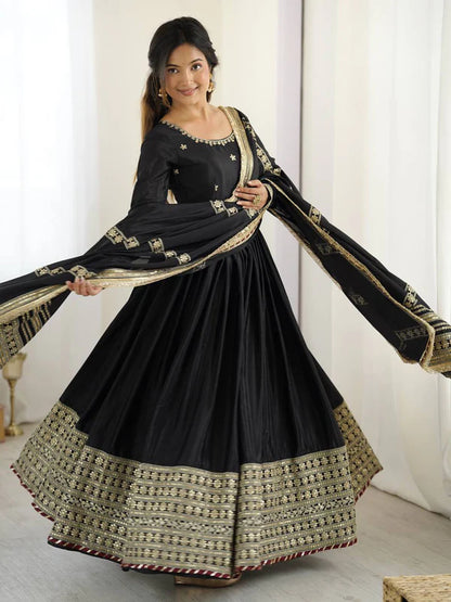 NEHA'S BLACK COLOUR TRENDING ANARKALI SUIT SET