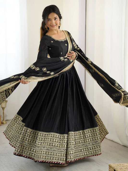 NEHA'S BLACK COLOUR TRENDING ANARKALI SUIT SET