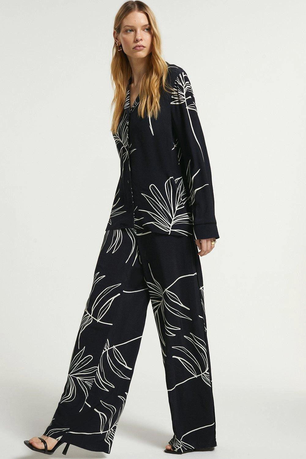 black leaf print rayon co-ord set with full sleeves