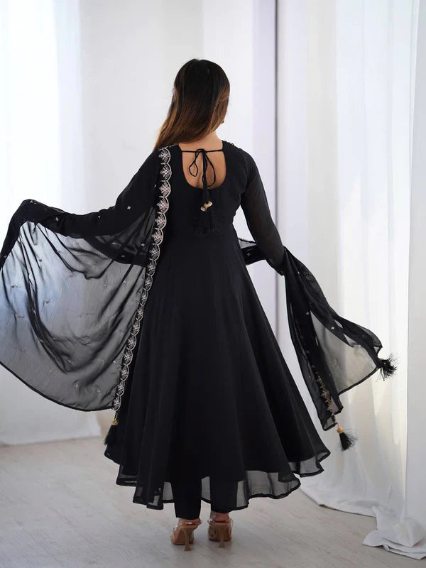 tausiqat black anarkali suit set
