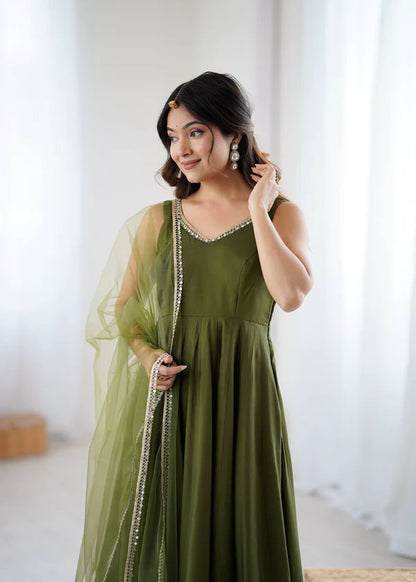 KASTURI GREEN ANARKALI SUIT SET