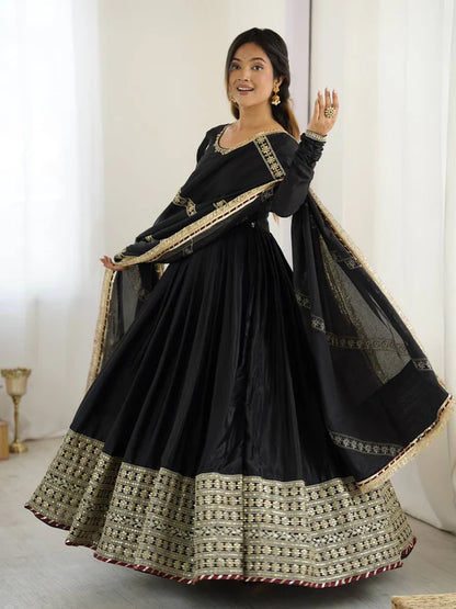 NEHA'S BLACK COLOUR TRENDING ANARKALI SUIT SET
