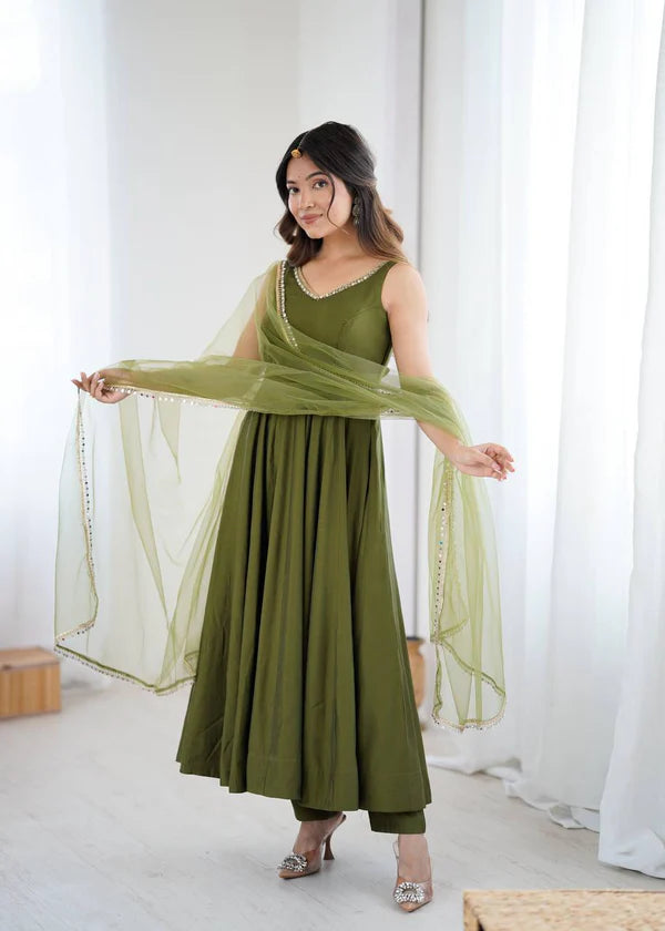 kasturi green anarkali suit set